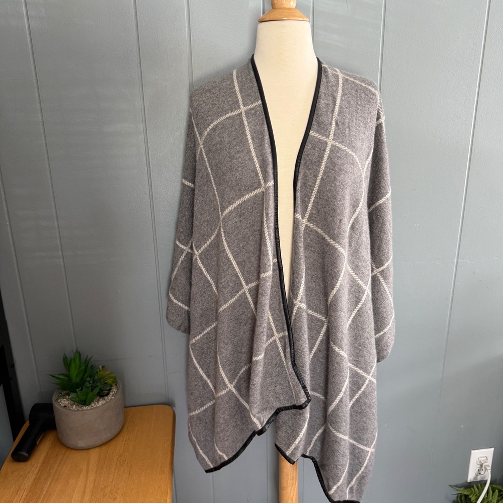 Charter Club Luxury 100% Cashmere Gray Windowpane Plaid Wrap Poncho One Size
